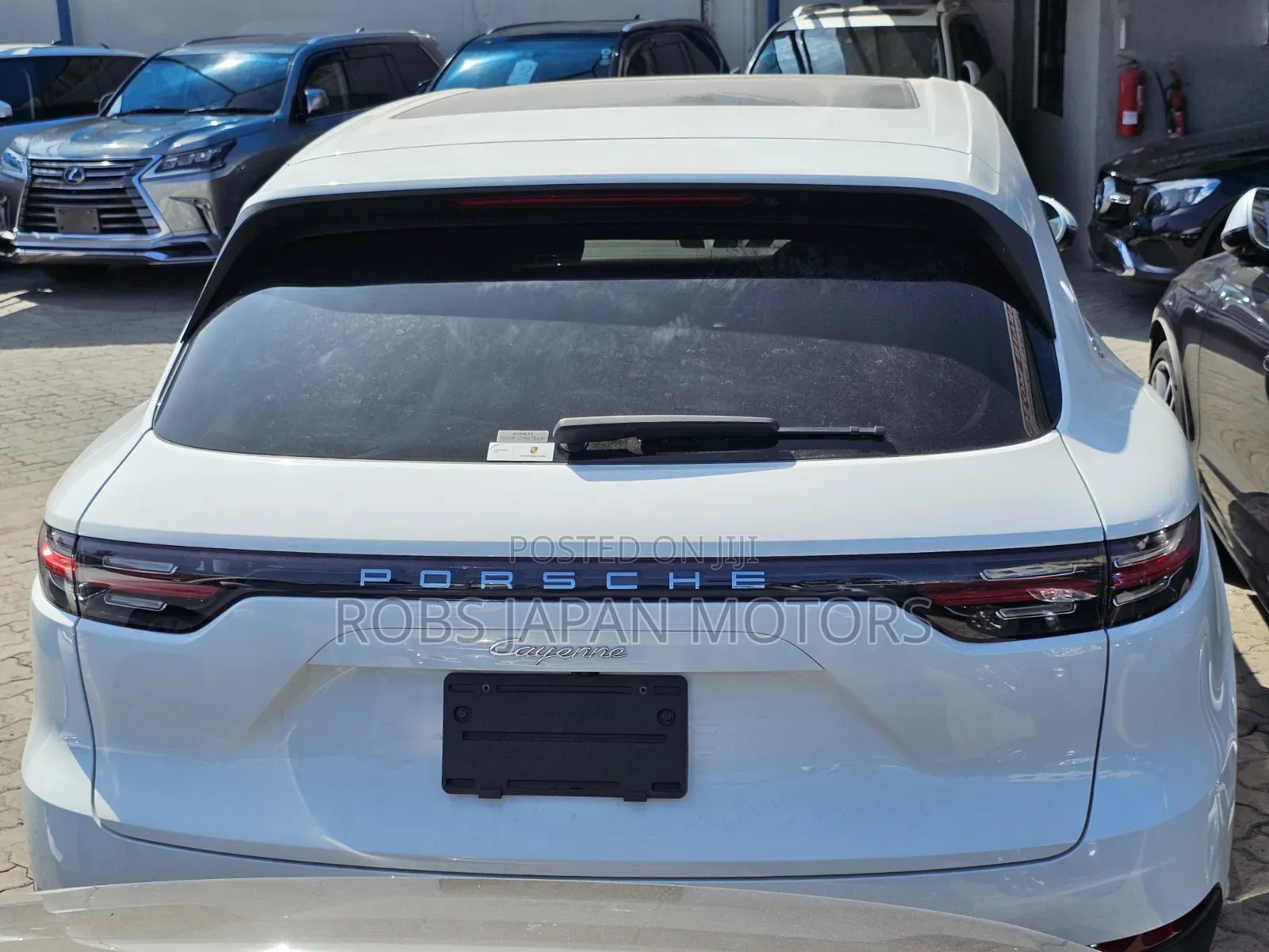 Porsche Cayenne 2019 Off white