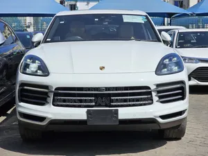 Porsche Cayenne 2019 Off white