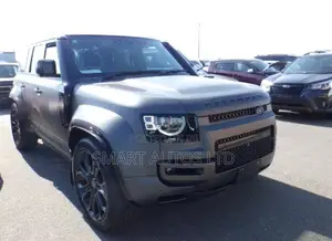 Land Rover Defender 110 P635 OCTA 2025 Gray
