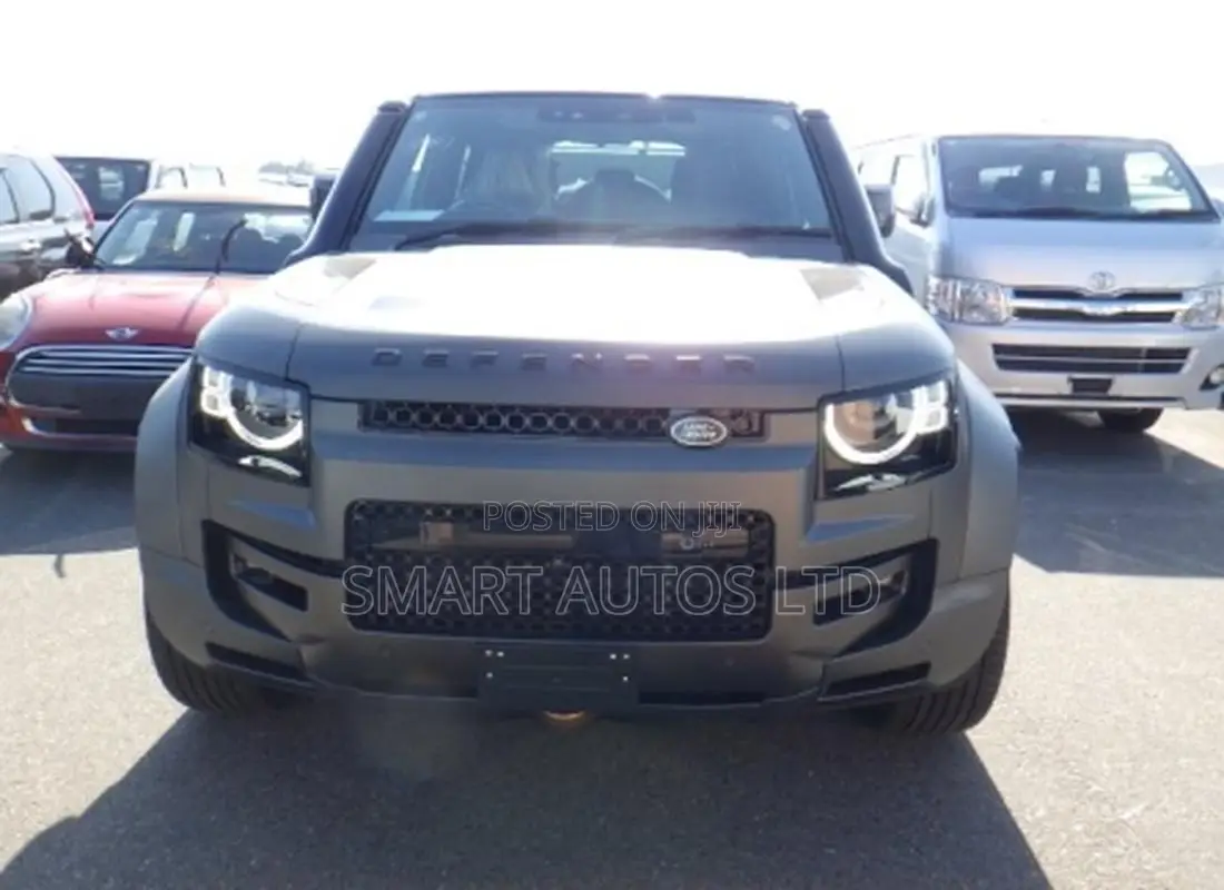 Land Rover Defender 110 P635 OCTA 2025 Gray