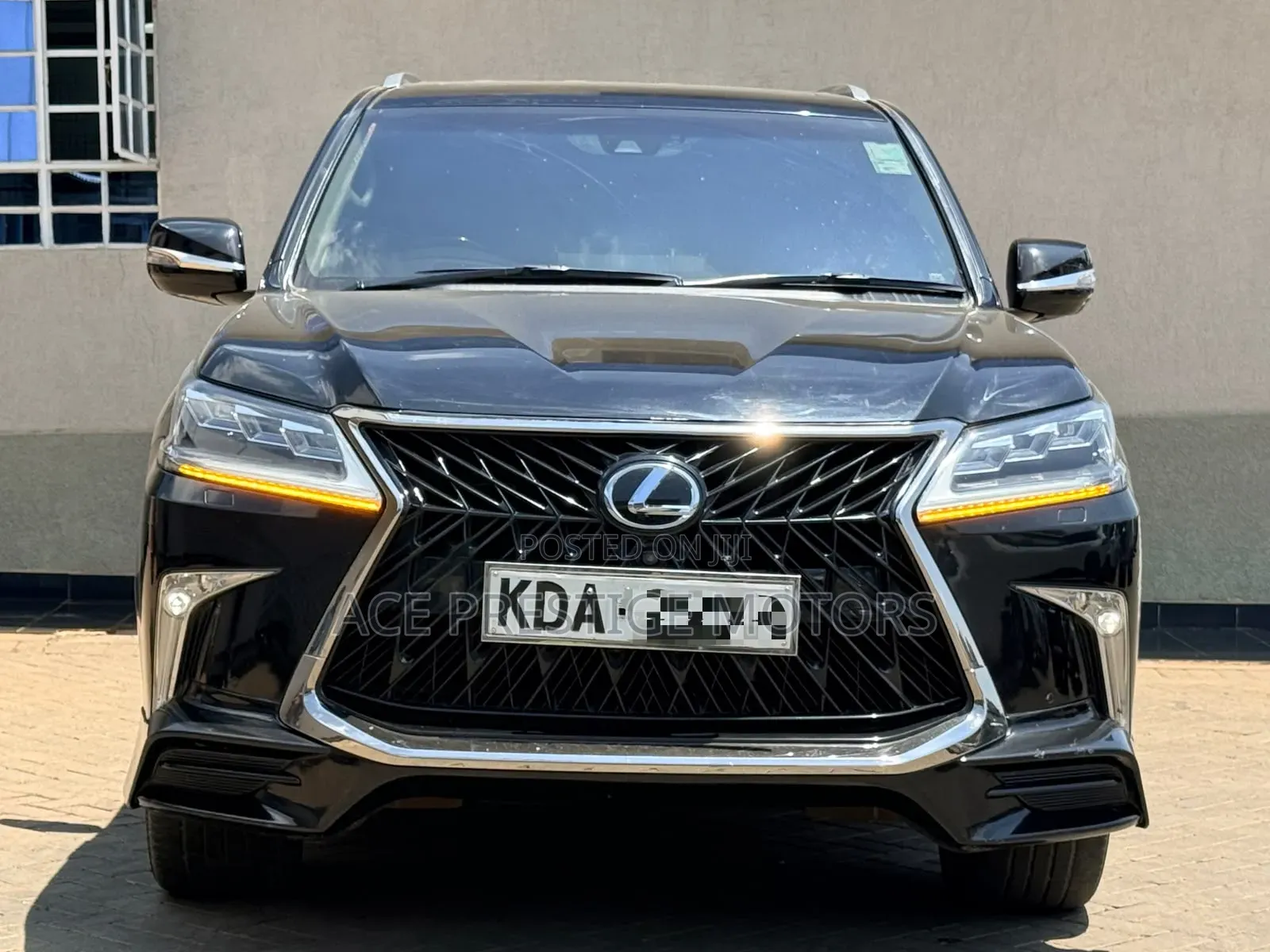 Lexus LX 2016 Black