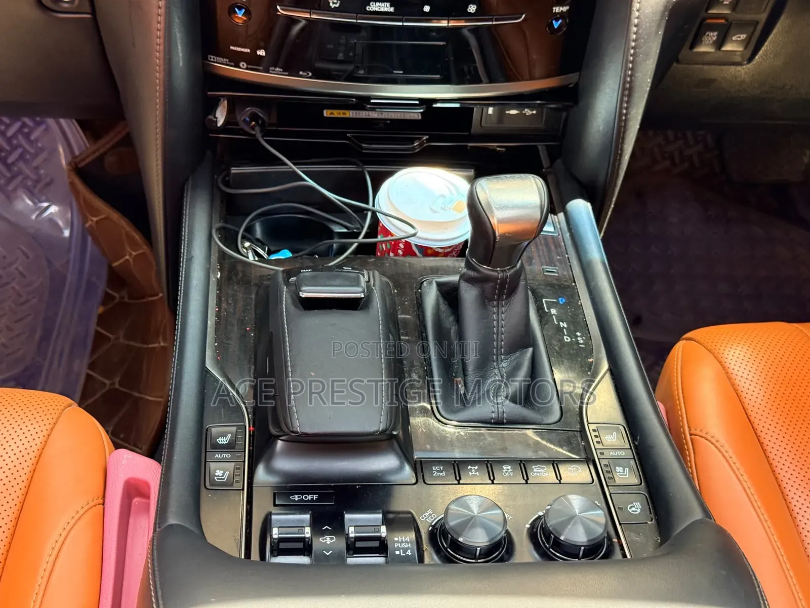 Lexus LX 2016 Black
