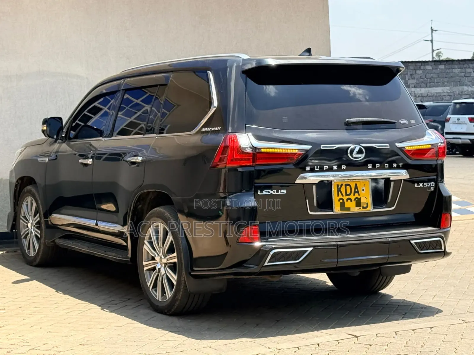 Lexus LX 2016 Black