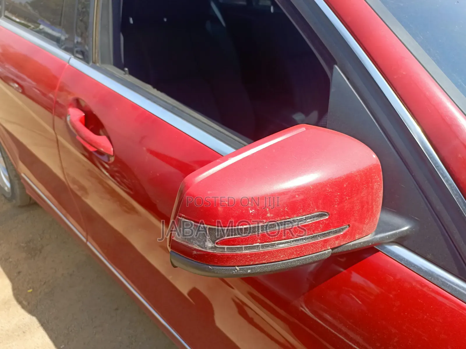 Mercedes-Benz C200 2011 Red