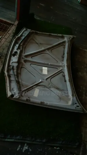 Toyota Corsa Bonnet