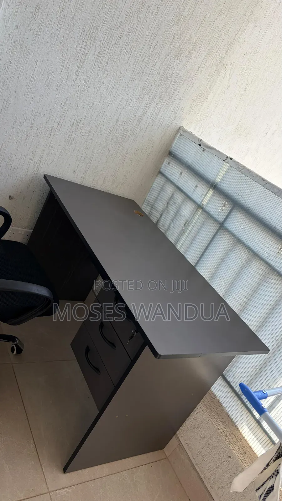 Modern Office Desk With Mesh Chair