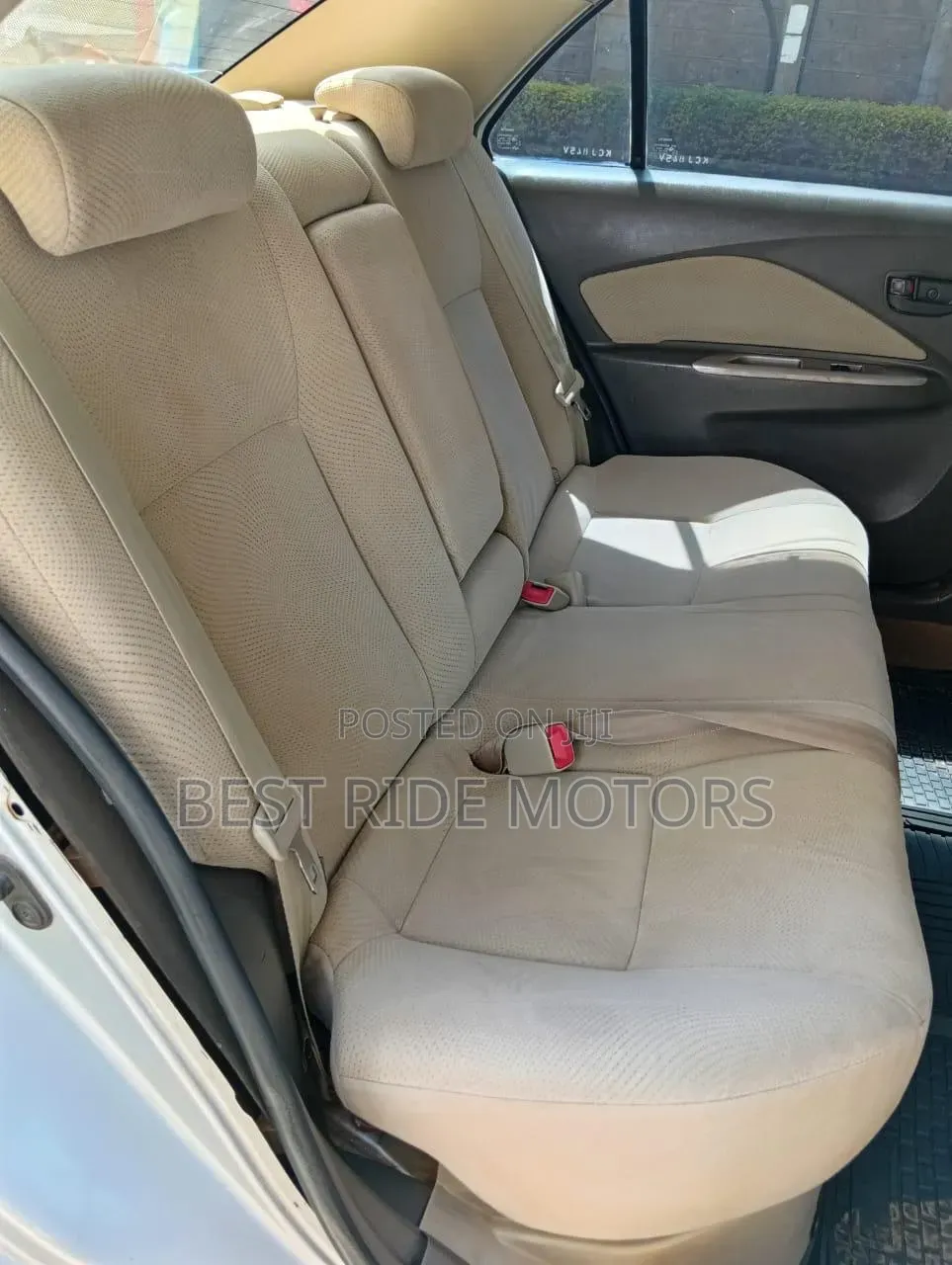 Toyota Belta 2009 Silver