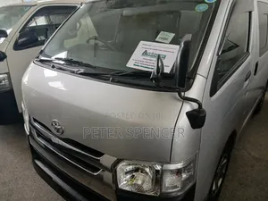 Toyota HiAce 2019 Silver