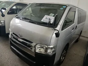 Toyota HiAce 2019 Silver