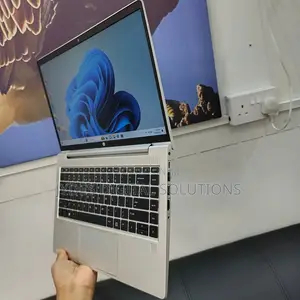 Laptop HP ProBook 440 16GB Intel Core i7 SSD 512GB