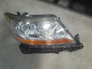 Headlight Assy Rh Honda Elysion Xenon