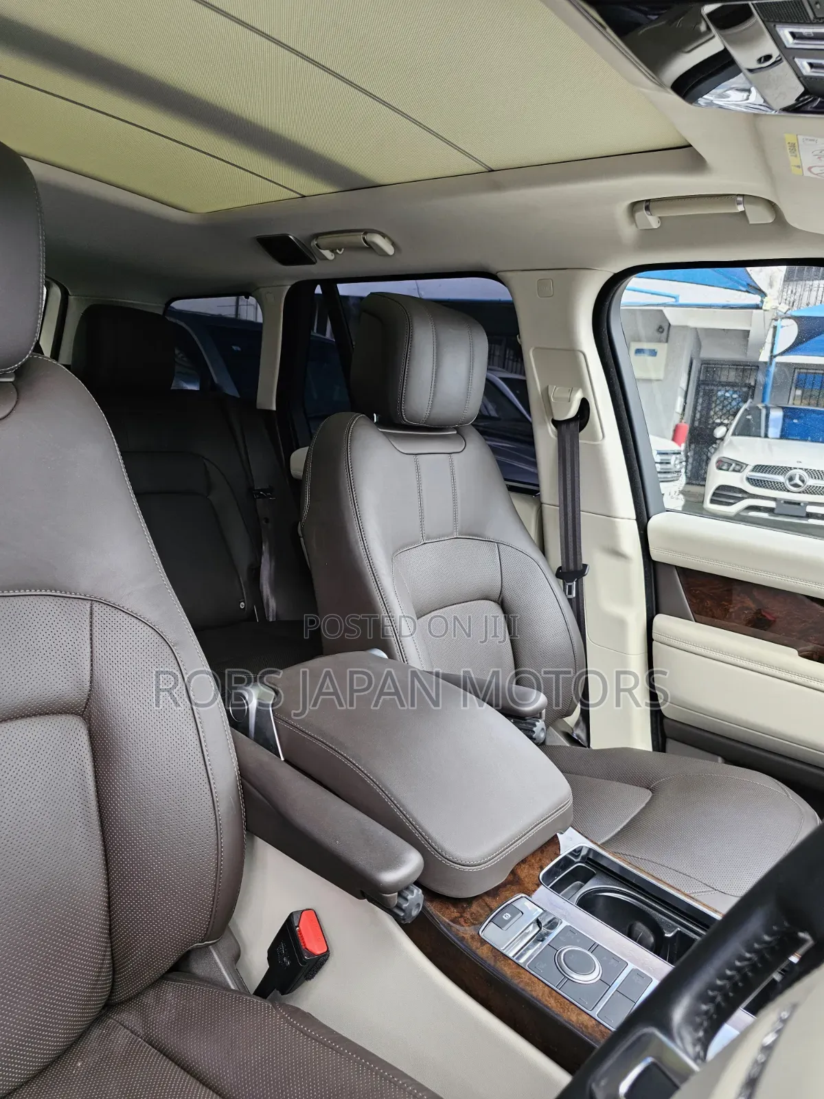 Land Rover Range Rover Vogue 2019 Pearl