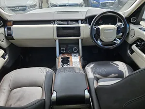 Land Rover Range Rover Vogue 2019 Pearl