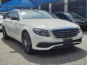 Mercedes-Benz E400 2018 Off white