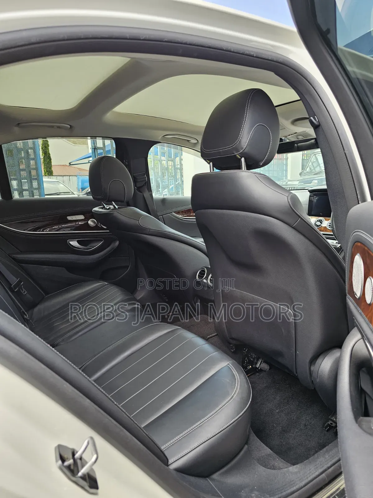 Mercedes-Benz E400 2018 Off white