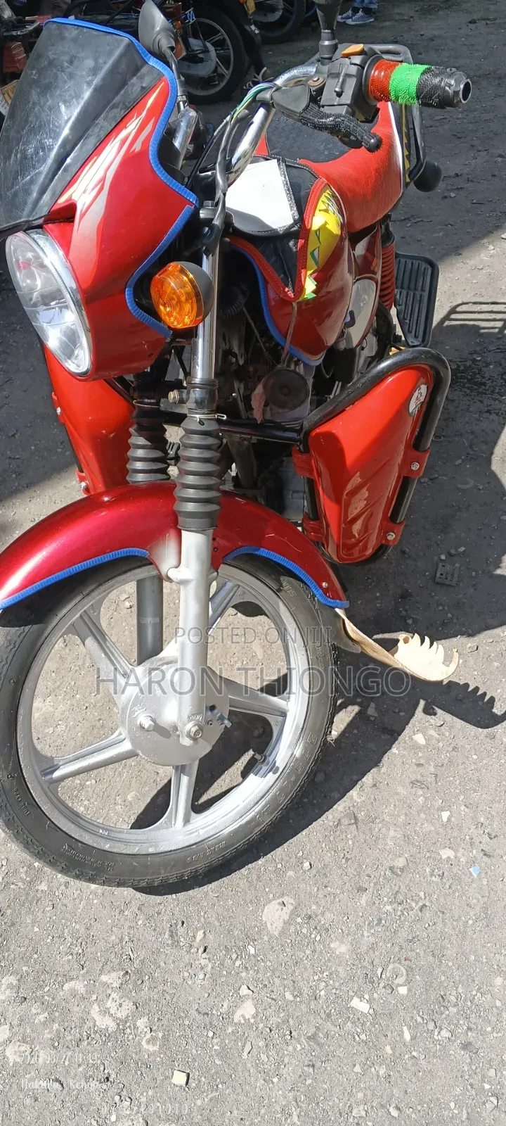 TVS HLX Plus ES 2025 Red