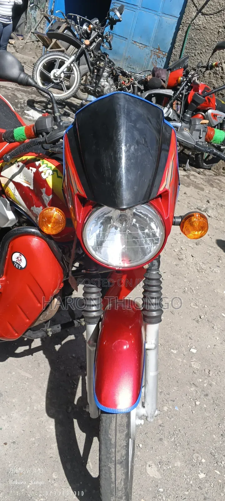 TVS HLX Plus ES 2025 Red