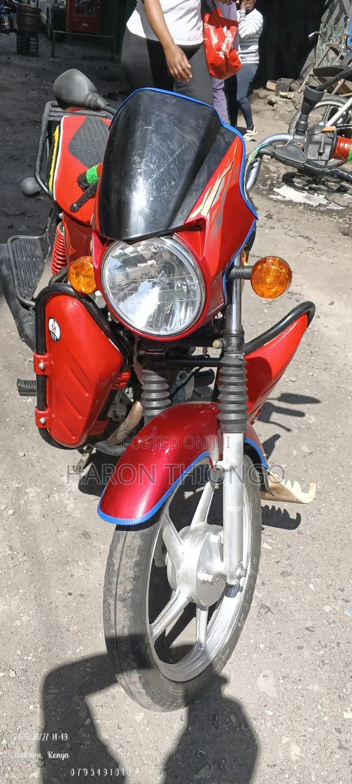 TVS HLX Plus ES 2025 Red