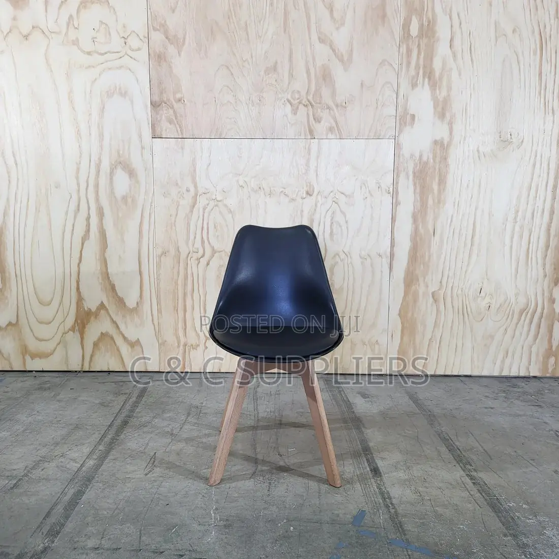 Modern Solid Eames Dining Chair.