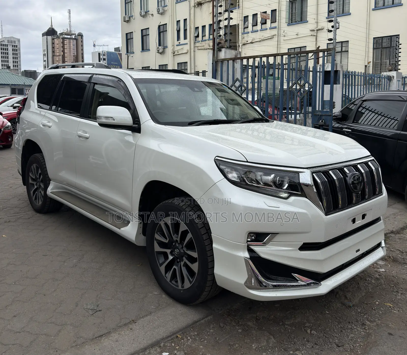 Toyota Land Cruiser Prado 2.7 2021 White
