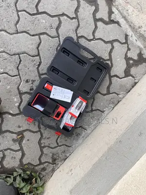 HEAVY COMMERCIAL AUTEL KM100e Key Programmer