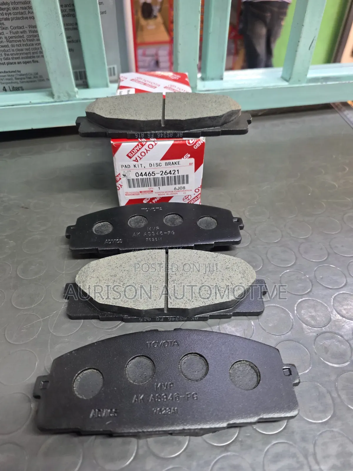 Genuine Front Brakepads Hiace 7L