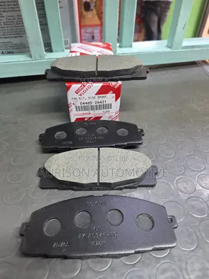 Genuine Front Brakepads Hiace 7L