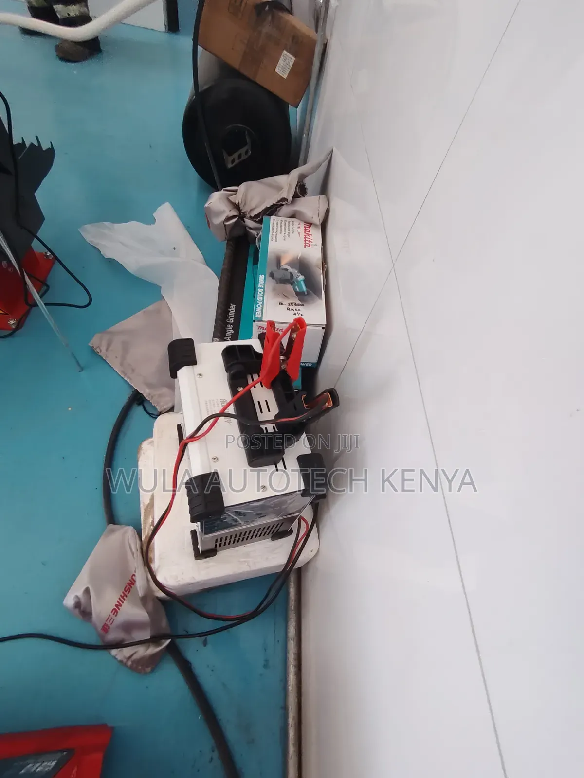 Automatic Intelligent Charging 12/24v Car Battery Charger Sunshine