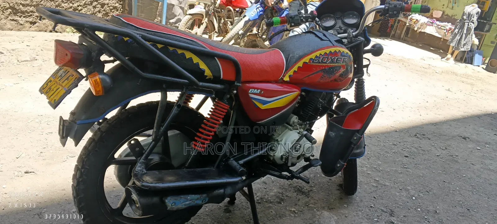 Bajaj Boxer 150 UG 2025 Red