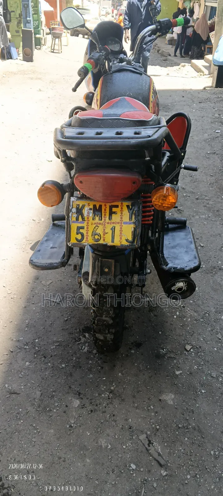 Bajaj Boxer 150 UG 2025 Red