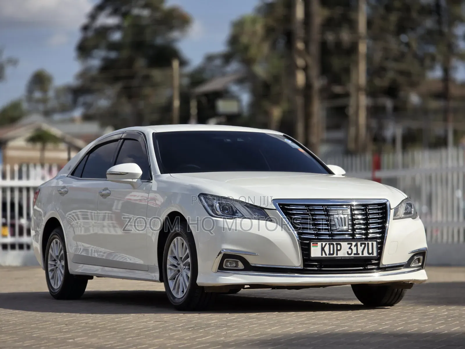 Toyota Crown 2016