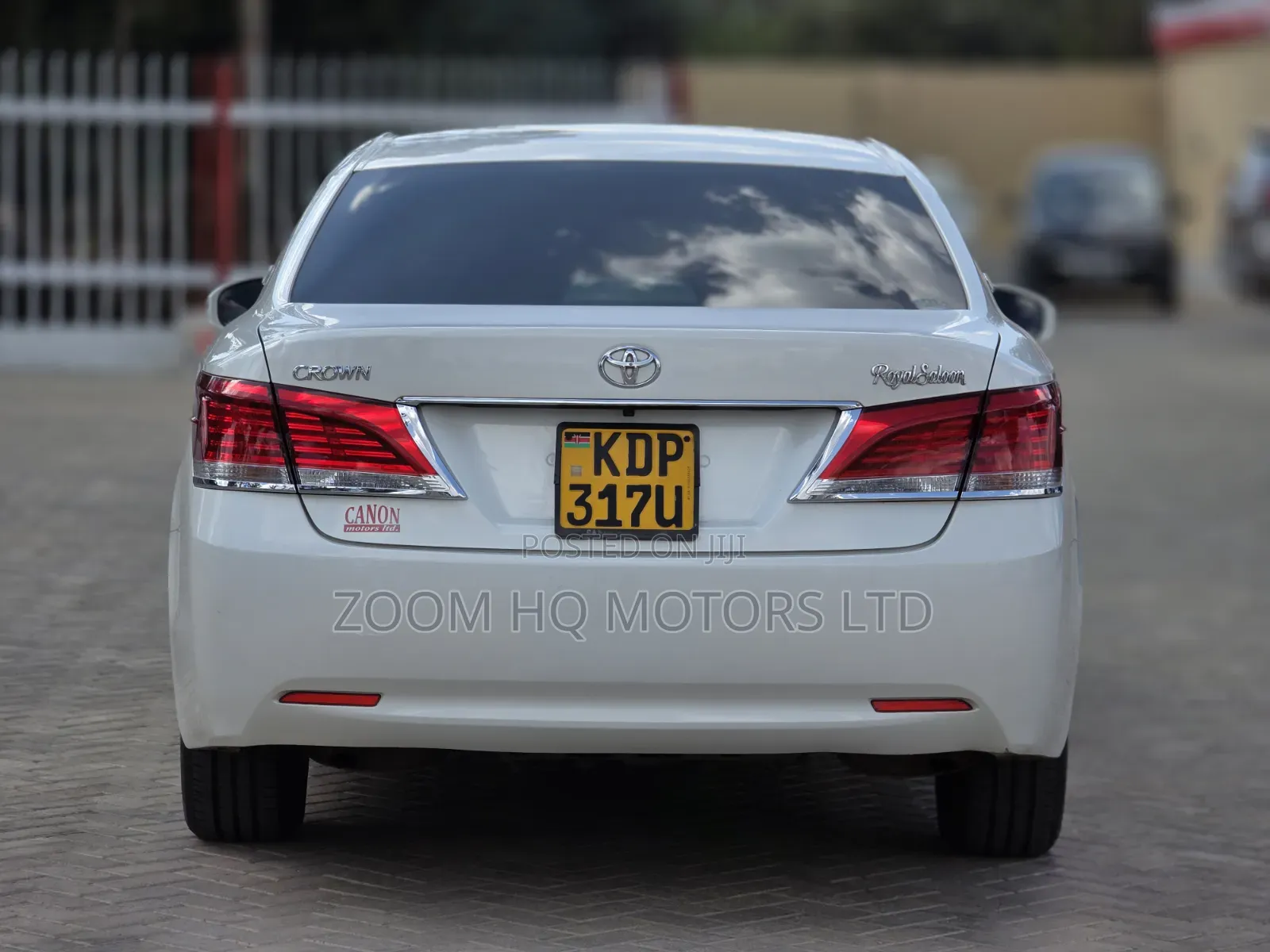 Toyota Crown 2016