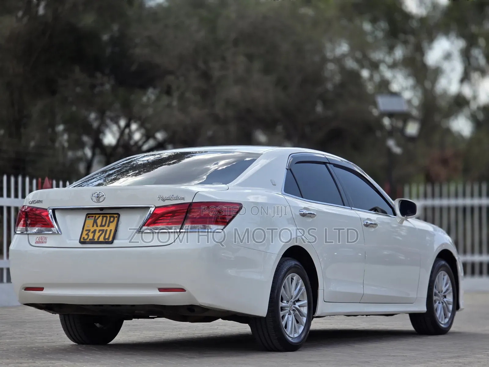 Toyota Crown 2016