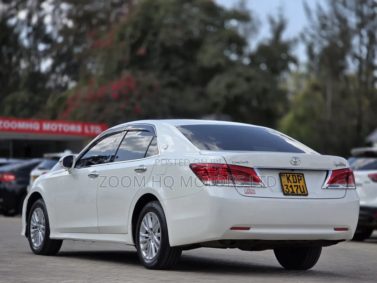 Toyota Crown 2016