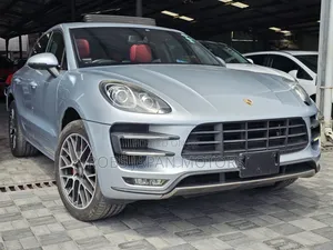 Porsche Macan 2017 Silver
