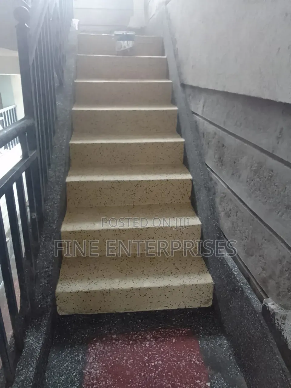Supreme Terrazzo