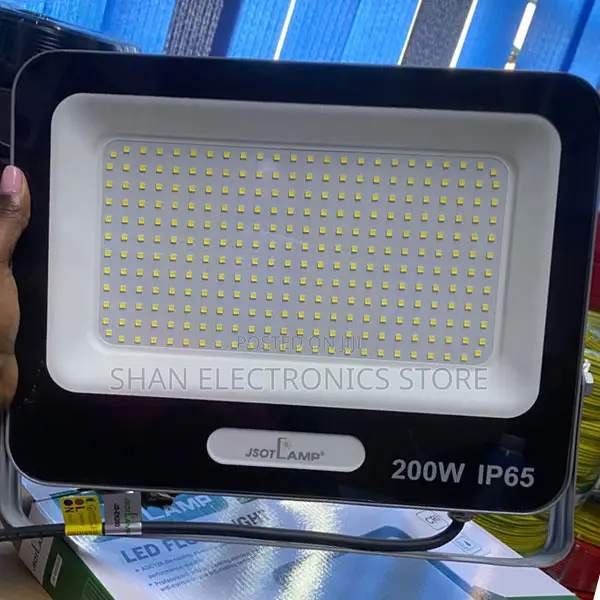 High-Brightness Outdoor Solar Floodlight 200w –Waterproof Led Security