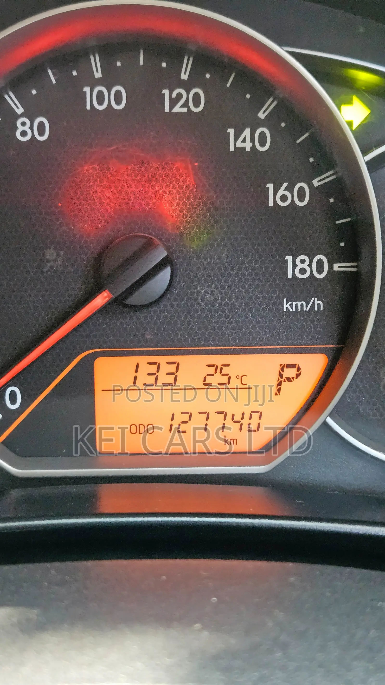 Toyota Ractis 1.3 FWD 2013 White