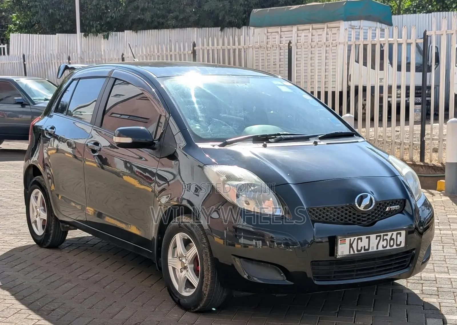 Toyota Vitz 2009 Black
