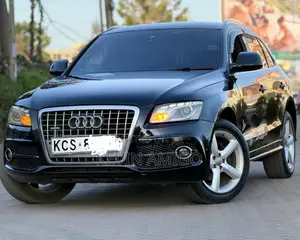 Audi Q5 2.0T Premium Quattro 2012 Black