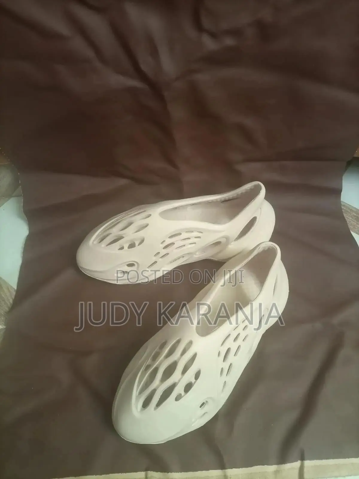 Yeezy Foam Runner (Original )