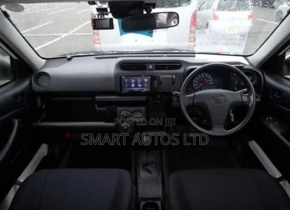 Toyota Probox 1.5 Hybrid GL 2021