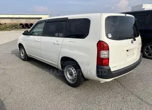 Toyota Probox 1.5 Hybrid GL 2021
