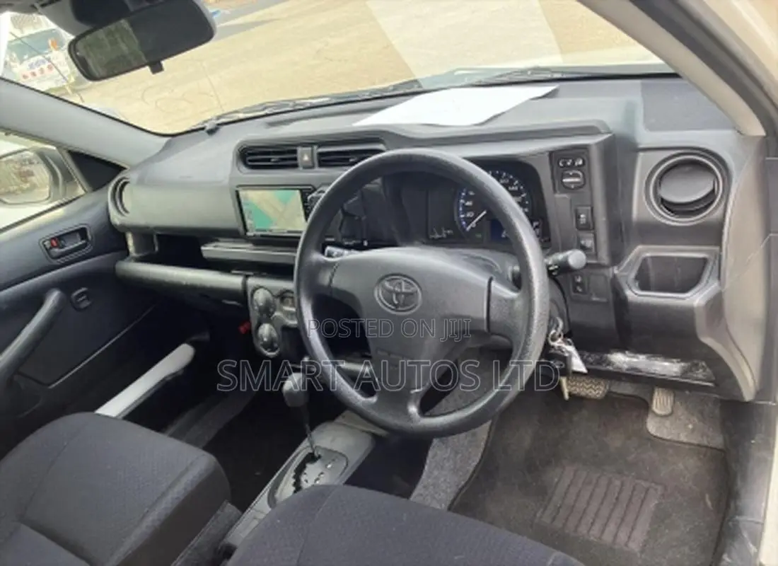 Toyota Probox 1.5 Hybrid GL 2021