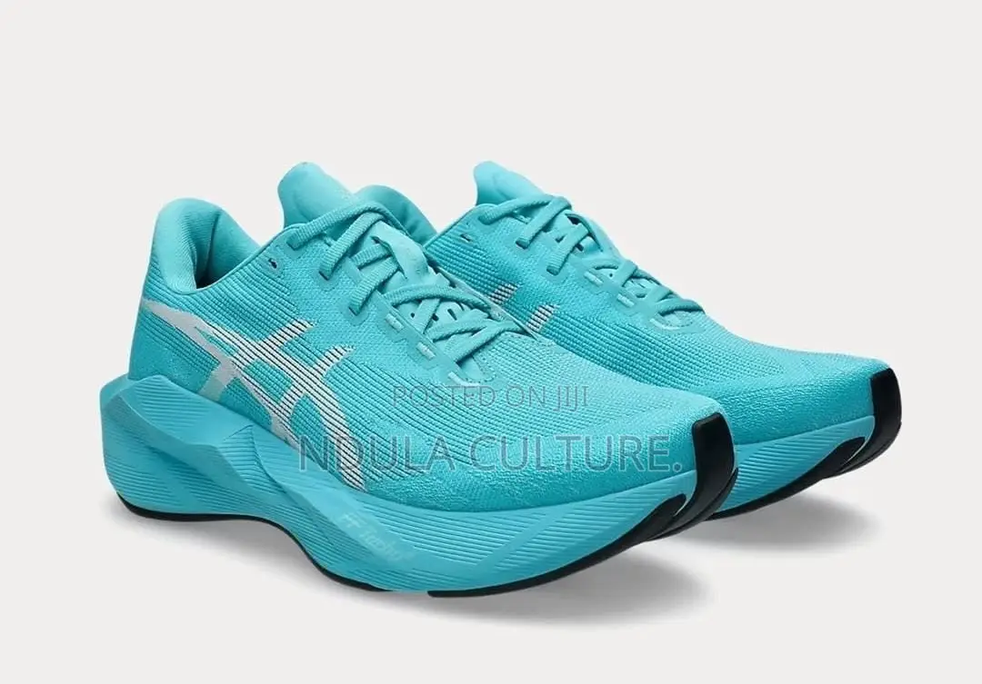 Asics Nova Blast 5