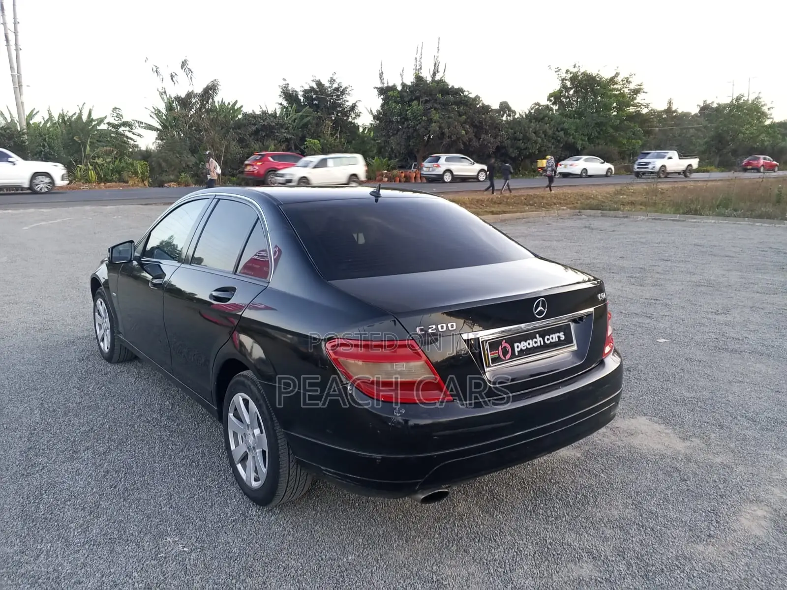 Mercedes-Benz C200 2010 Black