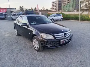 Mercedes-Benz C200 2010 Black