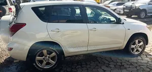 Toyota RAV4 2007 White
