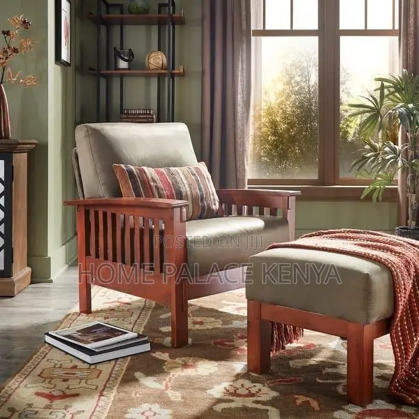 Accent Chair; High Quality Hilltop Accent Chair for Elegant Interiors