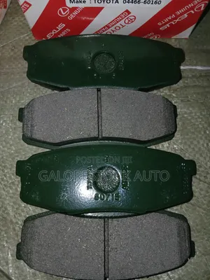 Toyota  Genuine  04466-60160 Rear Breakpads